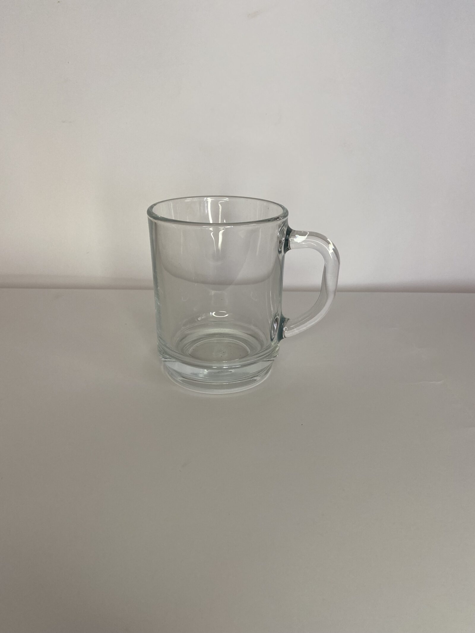 Caneca de leite pequena